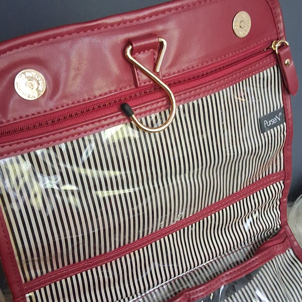 PurseN Toiletry Bag - Picture 12 of 16